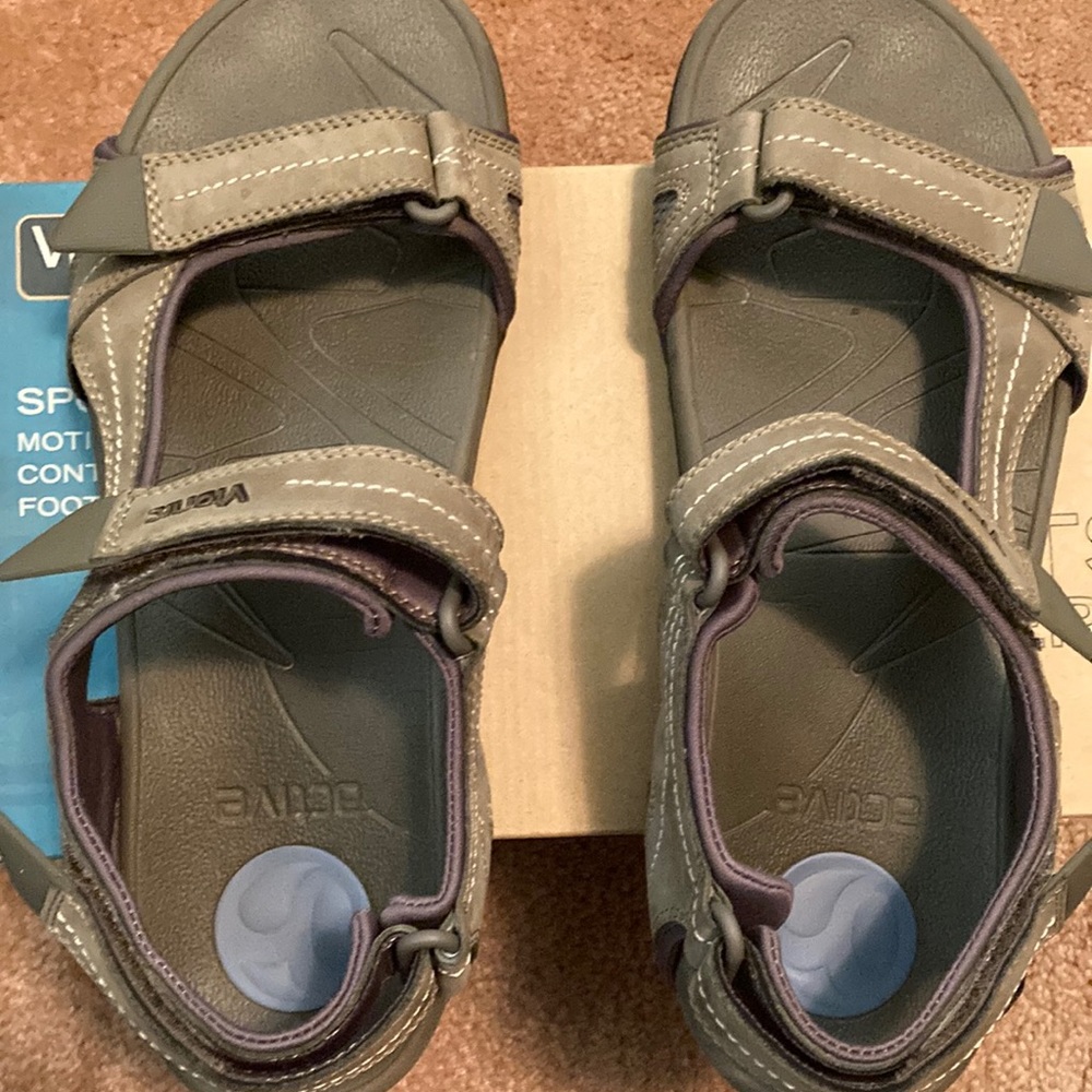 Vionic Sports Recovery Motion Control Footwear